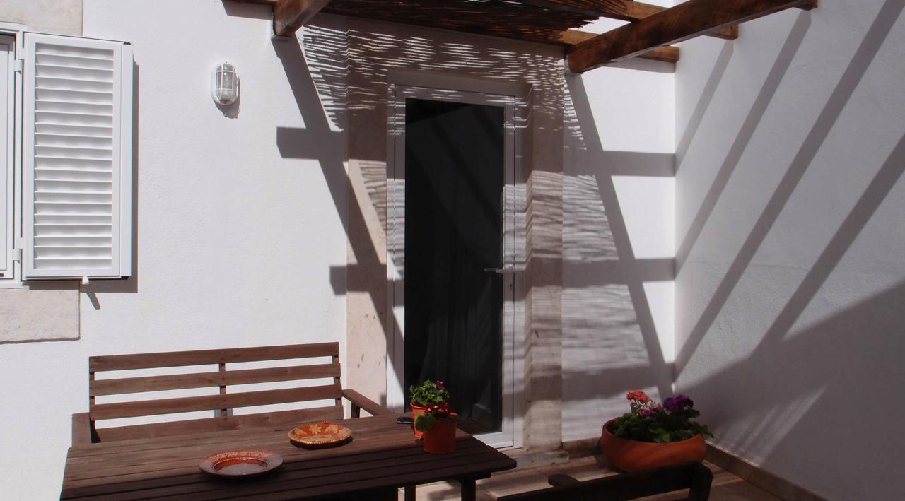 Cacilhas Guest Apartments Almada Bagian luar foto