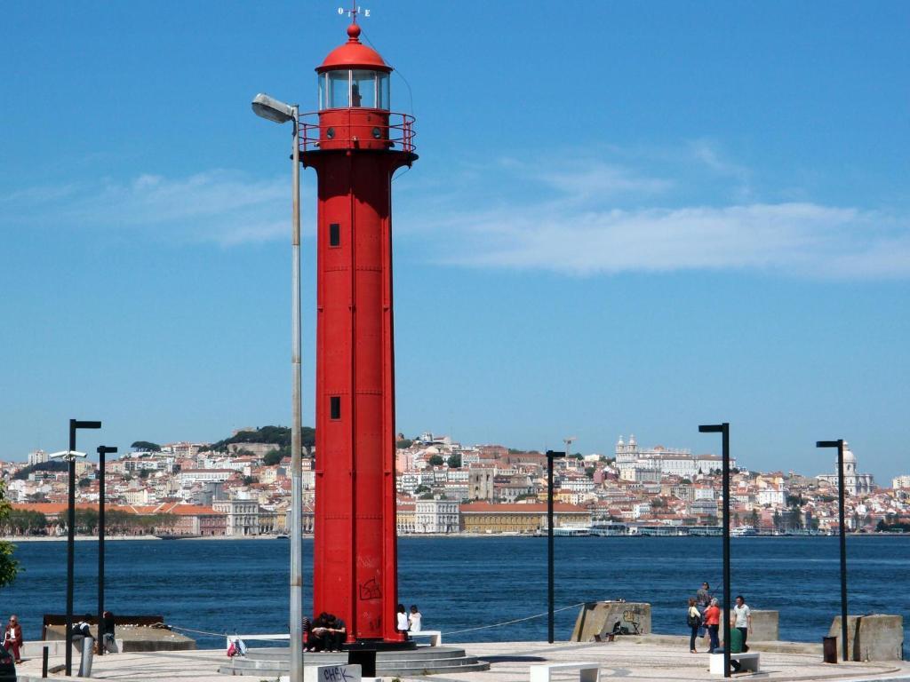 Cacilhas Guest Apartments Almada Bagian luar foto